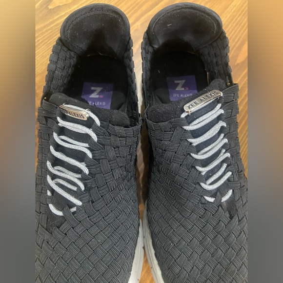 Women’s Black and White Zee Alexis Woven Sneakers - Picture 3 of 8